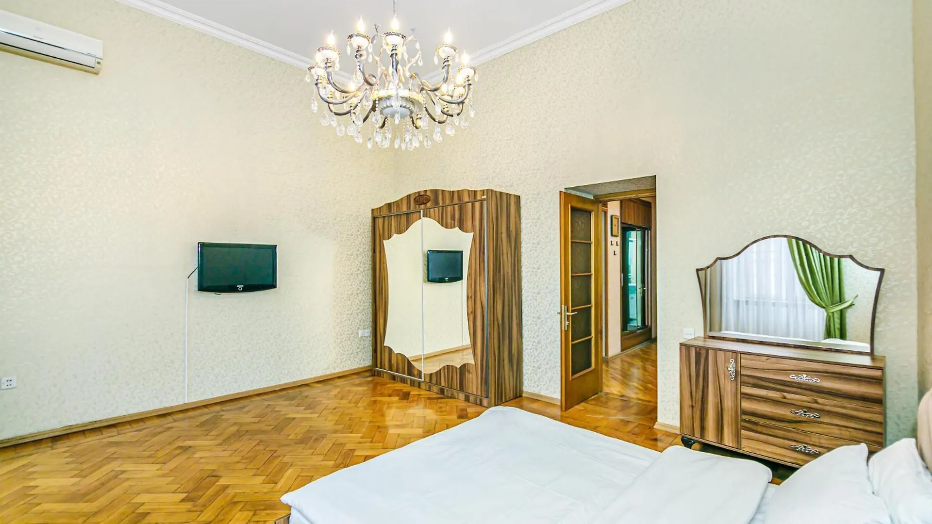 Deluxe Apartment In Baku