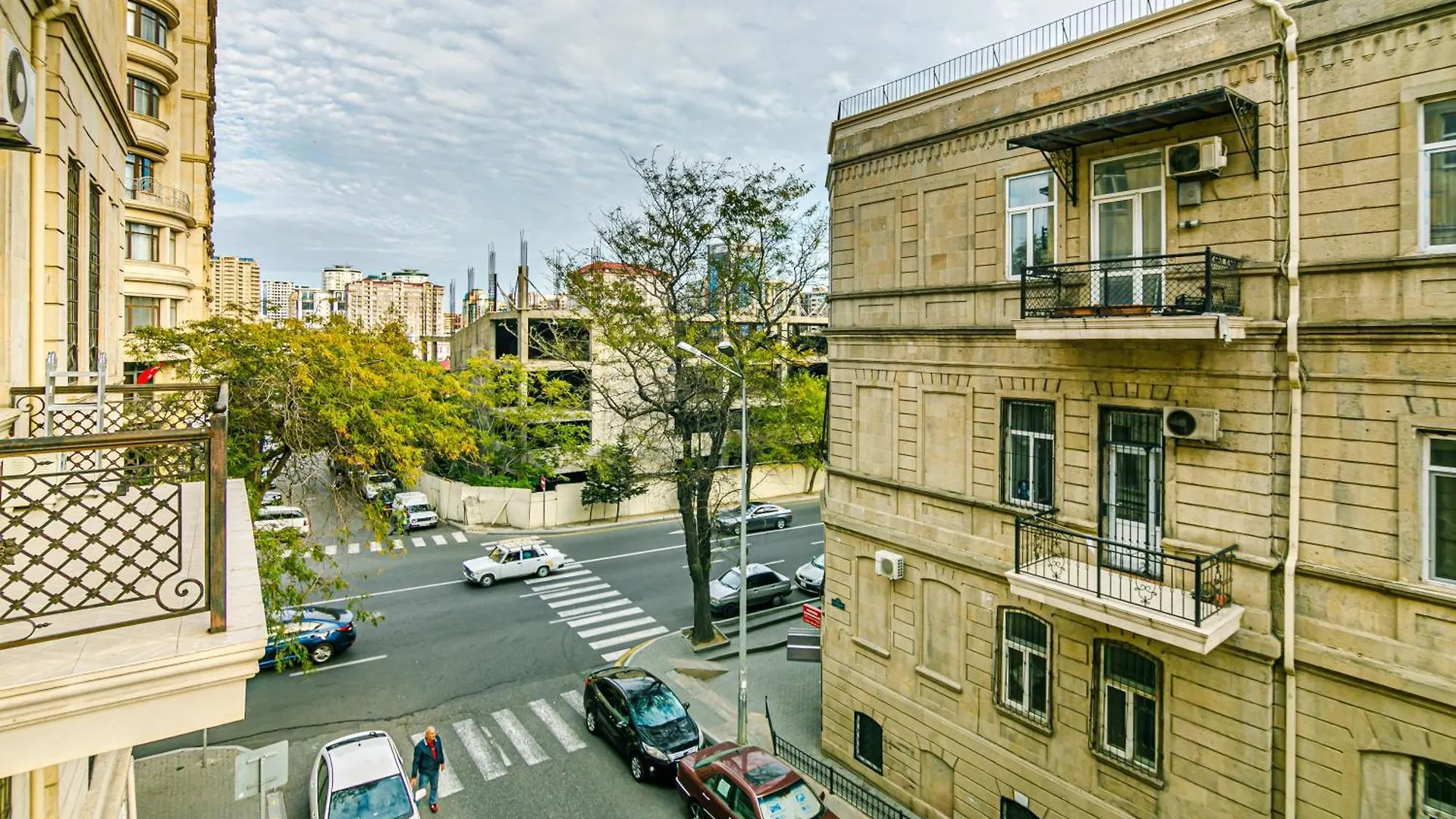 Deluxe Apartment In Baku 0*,